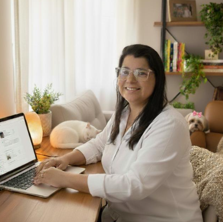 Cristiane Gonçalves — instrutora